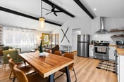 Hot tub, Firepit, Game Room, Seclusion and More!