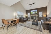 6BR Retreat: Hot Tub, Sauna & Game Room