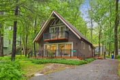 A-Frame Retreat - Hot Tub, Fire Pit & Fireplace