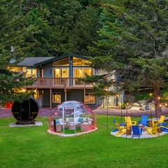 The Lazy Bear Cabin, Dome, Hot Tub, Sauna & More!