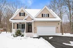 Poconos Retreat: Hot Tub, Game Room & Lake
