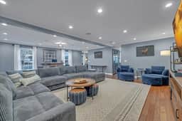 Happy House - Hot Tub, Steam Shower & Game Room