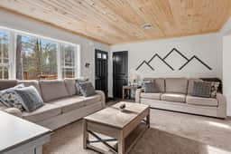 Cozy Cinema Cabin: Theater, Hot Tub & Game Room