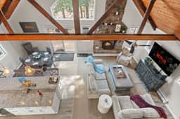 The Birch Chalet: Hot Tub, Fire Pits & Lake Access
