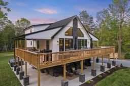 Luxury, Hot Tub, Sauna, Pickleball, Dog Friendly