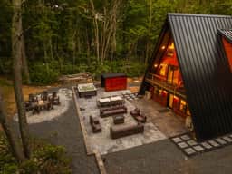 Luxury A-Frame: Hot Tub, Sauna & Views