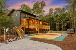 Modern Lodge - Courts, Sauna, Arcade, Secret Room!