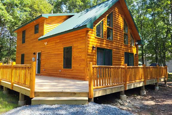 Pocono Log Cabin: Hot Tub & Full Game Room - Image 1