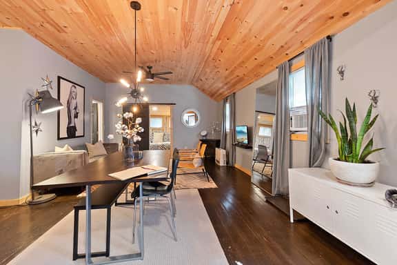 Modern Pocono Cabin - Firepit, Hammock & Sunroom - Image 1