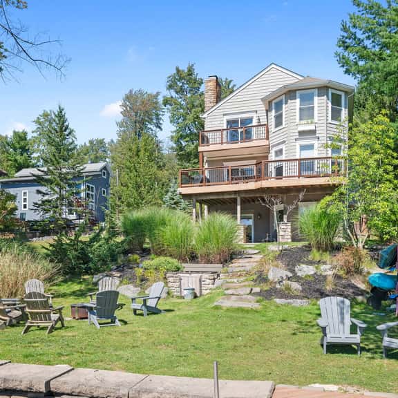 Lakefront! Game Room, Hot Tub, Close to it All! - Image 1