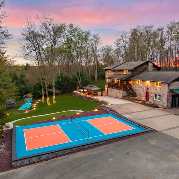 Luxury meets Wilderness in the Heart of Poconos - Image 1