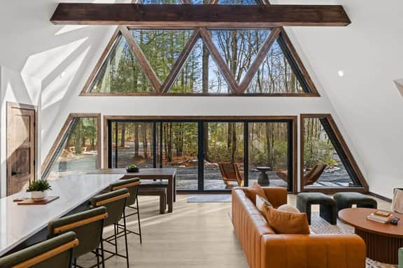 Luxury A-Frame: Hot Tub, Sauna & Views