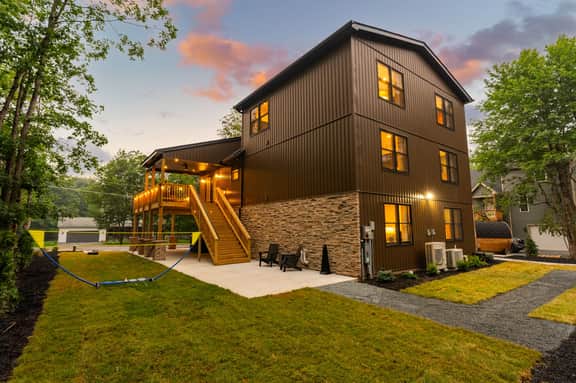 Pool, Hot Tub, Sauna, Game Room, Luxury and More!